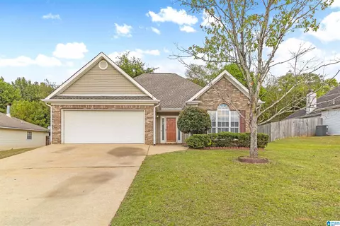 4231 Candle Brook Ln, Bessemer, AL 35022