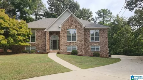 612 Brooks Ln, Hoover, AL 35244