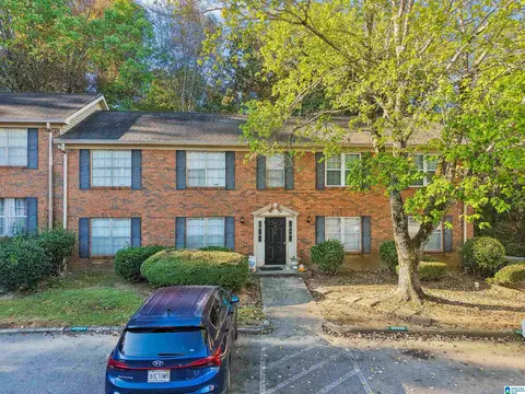 2050 Montreat Pkwy #A, Vestavia Hills, AL 35216