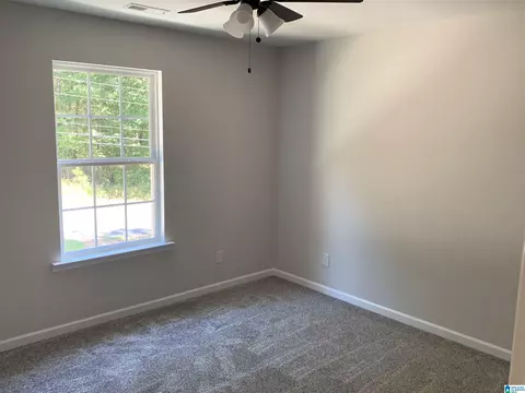 Bedroom - 32 Echo Trl, Warrior, AL 35180 photo 4 of 6