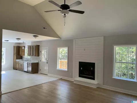 Living - 32 Echo Trl, Warrior, AL 35180 photo 5 of 8