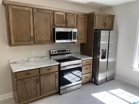 Kitchen - 32 Echo Trl, Warrior, AL 35180 photo 1 of 2