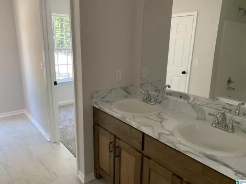 Entry Way - 32 Echo Trl, Warrior, AL 35180 photo 2 of 4