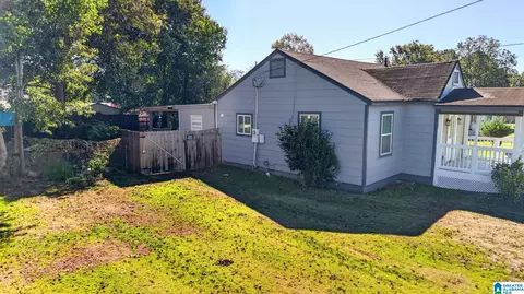 Exterior - 219 Hinkle Rd, Clanton, AL 35045 photo 2 of 3