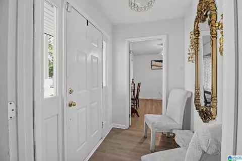 Entry Way - 902 Dubois St, Dothan, AL 36303 photo 3 of 7
