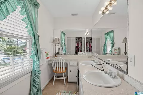Bath - 902 Dubois St, Dothan, AL 36303 photo 6 of 6