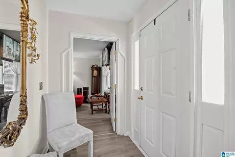 Entry Way - 902 Dubois St, Dothan, AL 36303 photo 1 of 7