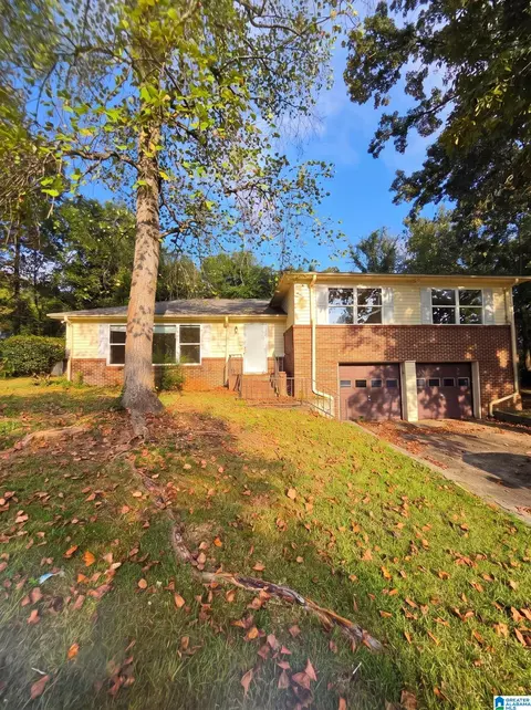 2349 3rd Pl NW, Center Point, AL 35215