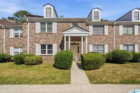 2108 Montreat Ln #A, Vestavia Hills, AL 35216