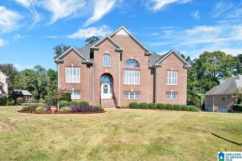 4731 Crestview Dr, Gardendale, AL 35071