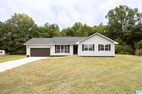 1112 Wynn Ct, Anniston, AL 36207