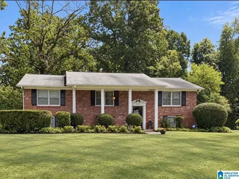 2105 5th Way Cir NW, Center Point, AL 35215