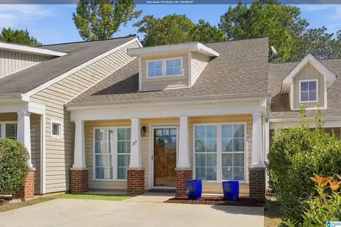 169 Little John Cir, Calera, AL 35040