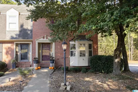 438 Chase Plantation Pkwy, Hoover, AL 35244