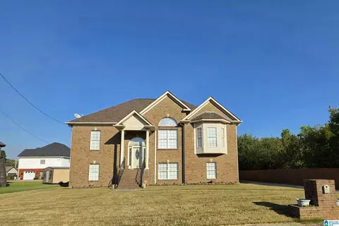 5406 Carriage House Ln, Bessemer, AL 35022