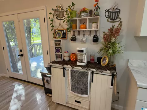 Entry Way - 6202 Chartee Dr, Anniston, AL 36206 photo 1 of 5