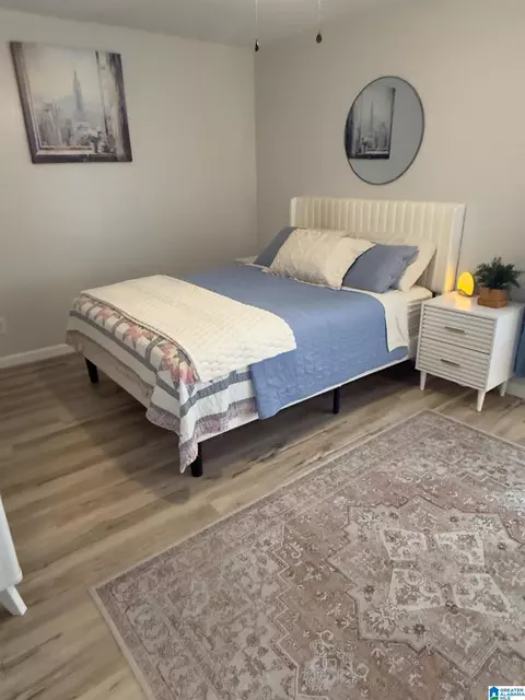 Bedroom - 6202 Chartee Dr, Anniston, AL 36206 photo 2 of 6
