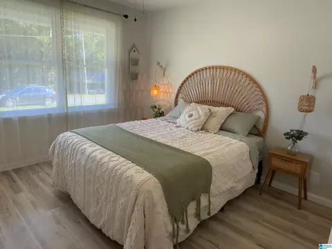 Bedroom - 6202 Chartee Dr, Anniston, AL 36206 photo 1 of 6