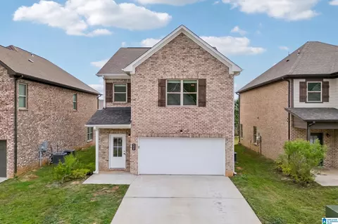 294 Shiloh Creek Dr, Calera, AL 35040