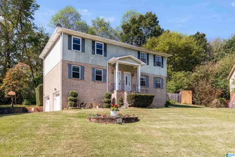 840 Linbard Ln, Vestavia Hills, AL 35226