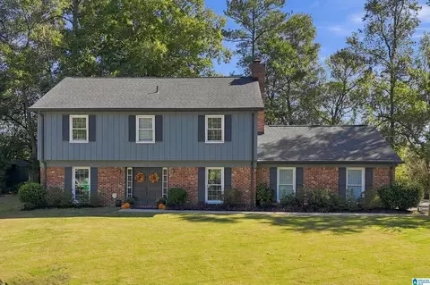 2375 Lime Rock Rd, Vestavia Hills, AL 35216