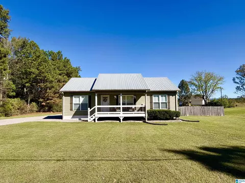 929 Holt Cir, Hayden, AL 35079