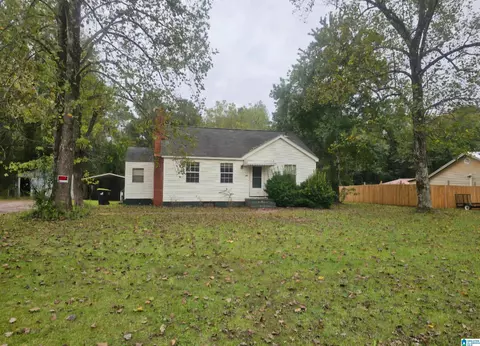 600 Pinecrest Dr, Childersburg, AL 35044