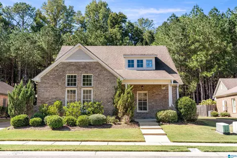 1719 Creekside Dr, Hoover, AL 35244