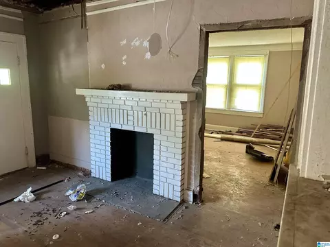 Living - 602 E 22nd St, Anniston, AL 36207 photo 1 of 1