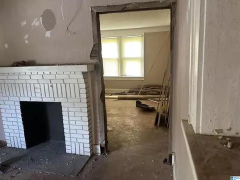 Entry Way - 602 E 22nd St, Anniston, AL 36207 photo 2 of 3