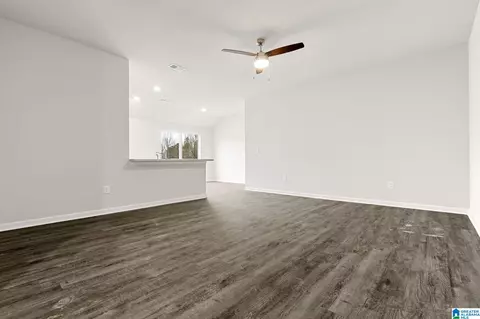 Living - 808 Camden Loop, Calera, AL 35040 photo 2 of 3