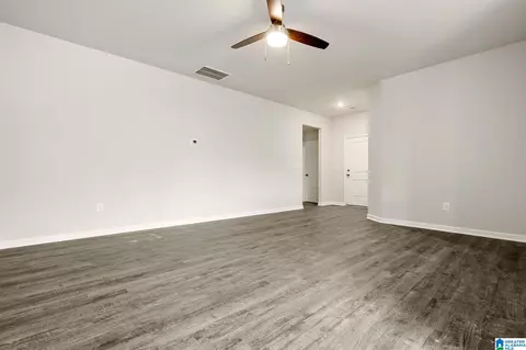 Living - 808 Camden Loop, Calera, AL 35040 photo 1 of 3