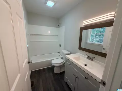 Bath - 1205 4th Ave, Clanton, AL 35045 photo 1 of 2