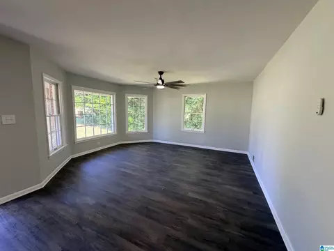 Living - 1205 4th Ave, Clanton, AL 35045 photo 2 of 3