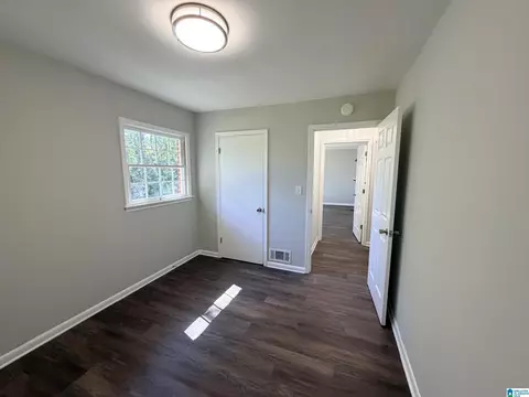 Bedroom - 1205 4th Ave, Clanton, AL 35045 photo 5 of 6