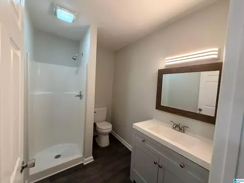 Bath - 1205 4th Ave, Clanton, AL 35045 photo 2 of 2