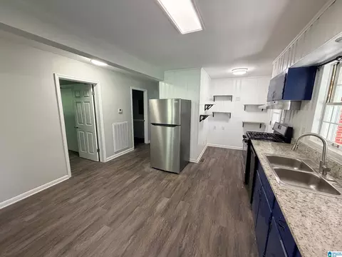 Kitchen - 1205 4th Ave, Clanton, AL 35045 photo 2 of 3