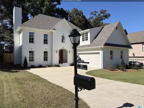 2535 Ivy Glenn Dr, Vestavia, AL 35243