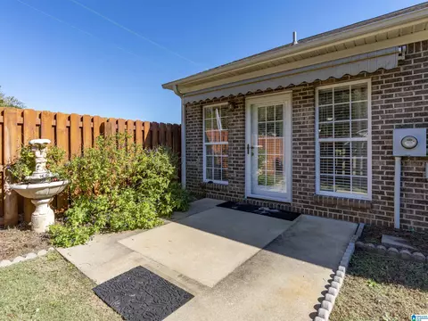 Exterior - 528 5th Ave E, Oneonta, AL 35121 photo 6 of 7