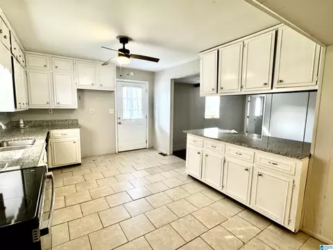 Kitchen - 415 Thomas St, Warrior, AL 35180 photo 2 of 5