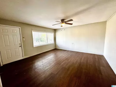 Living - 415 Thomas St, Warrior, AL 35180 photo 1 of 6