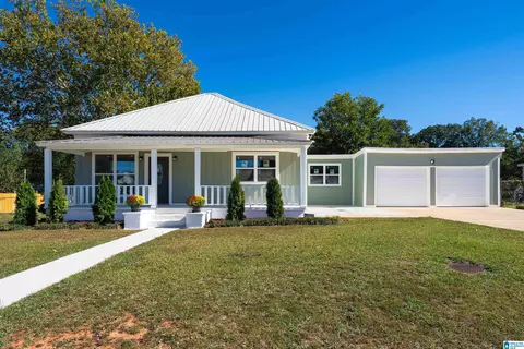 925 Dartmouth Ct, Bessemer, AL 35020