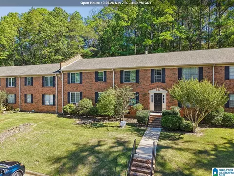 2202 Montreat Cir #A, Vestavia Hills, AL 35216