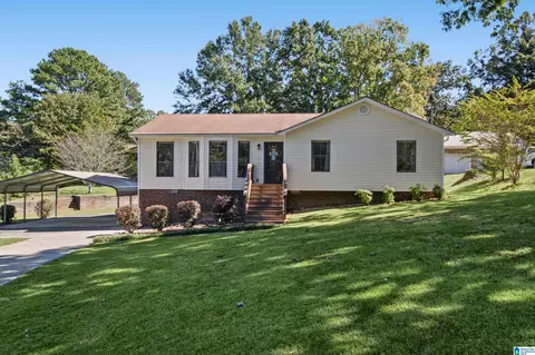 2100 Edenwood Dr, Hueytown, AL 35023