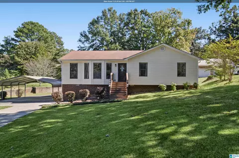 2100 Edenwood Dr, Hueytown, AL 35023