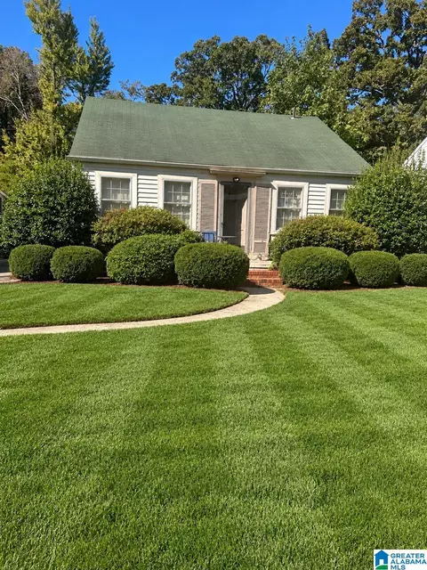 106 Woodland Rd, Bessemer, AL 35020