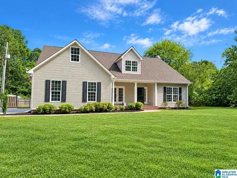 1925 Lane Dr, Leeds, AL 35094