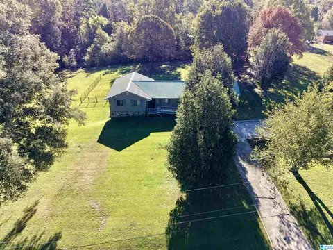 660 Crosshill Trl, Warrior, AL 35180