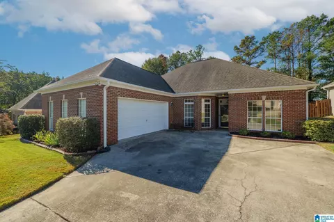 114 Creden Pl, Alabaster, AL 35007