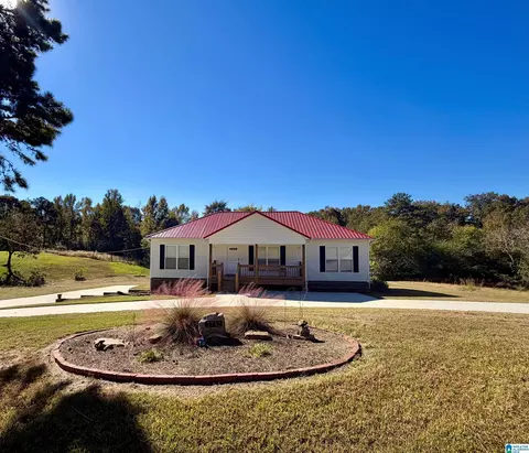 2732 Graves Gap Rd, Hayden, AL 35079